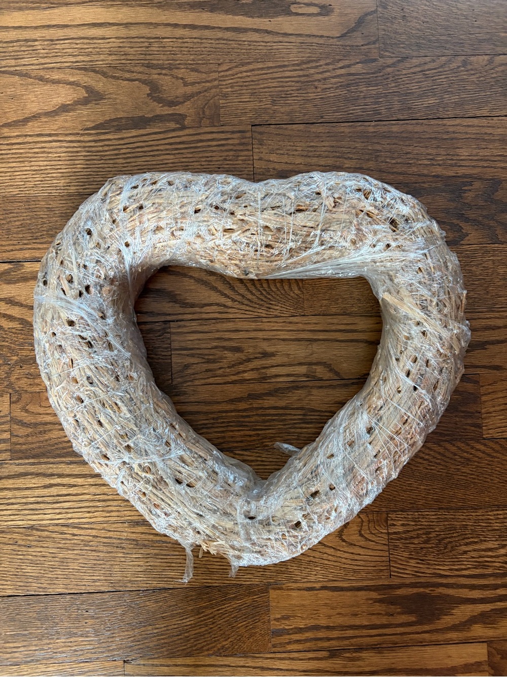 Natural Wreath Heart Shape Hay Straw Home Decor Crafting NEW